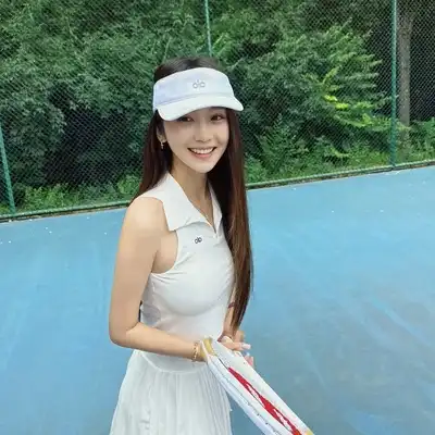 蒋英